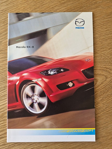 Mazda RX-8 -esite 2005