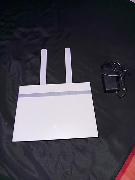 Huawei 4G-reititin valkoinen