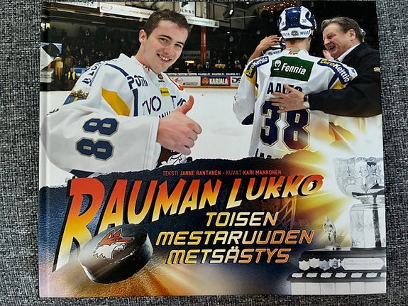 Rauman Lukko kirjoja