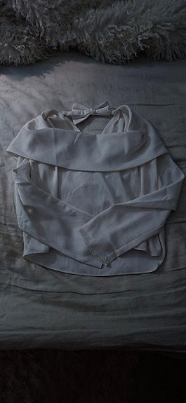 H&M upea valkoinen pusero, selässä rusetti