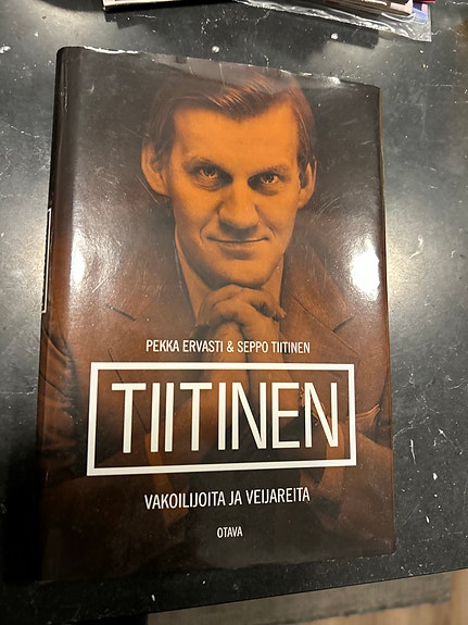 Tiitinen vakoilijoita ja veijareita