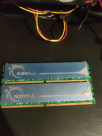 G.Skill RAM-muistit 2x 2gb 800mhz