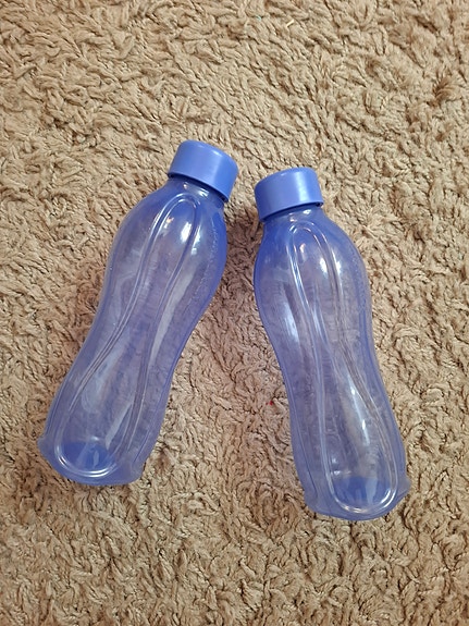 Tupperware juomapullo