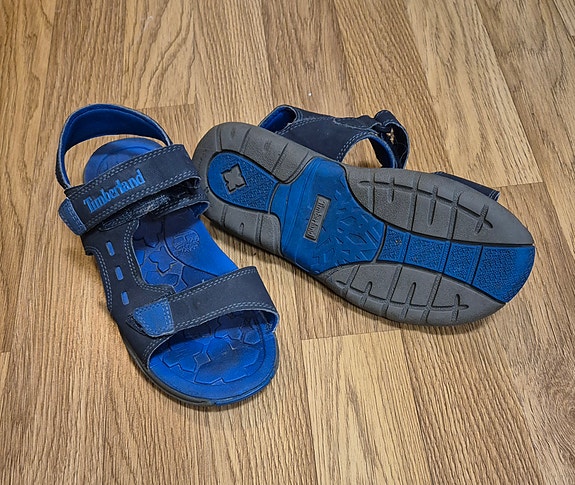 Timberland sandaalit koko 35