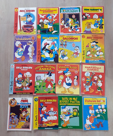 Disney Aku Ankka sarjakuva-albumit
