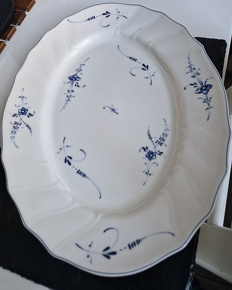 Villeroy & Boch Old Luxemburg tarjoiluastia