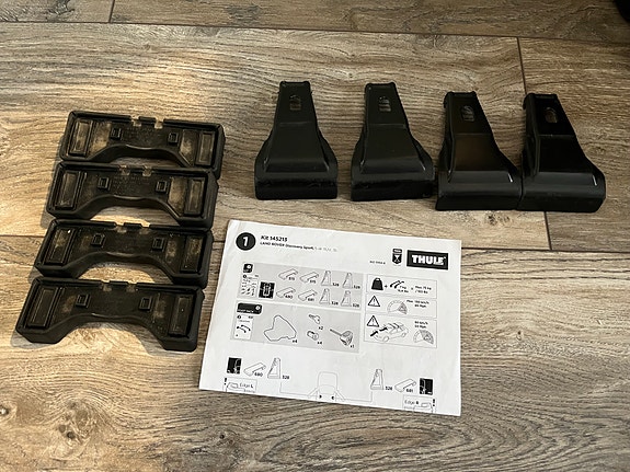 Thule Clamp Kit jalkasovitesarja Land Rover Discovery Sport 2015->