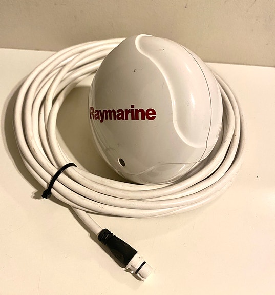 Raymarine GPS-antenni  RS 130