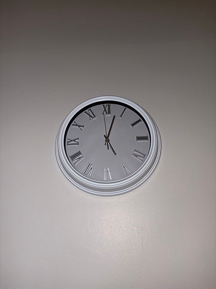 IKEA seinäkello valkoinen, roomalaiset numerot
