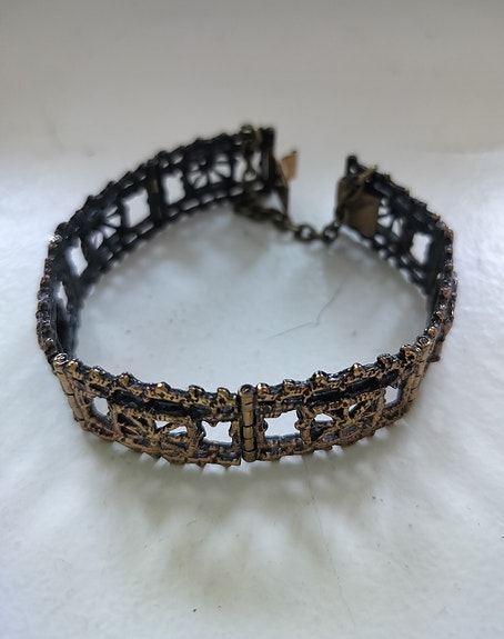Sarpaneva pitsi rannekoru pronssi vintage