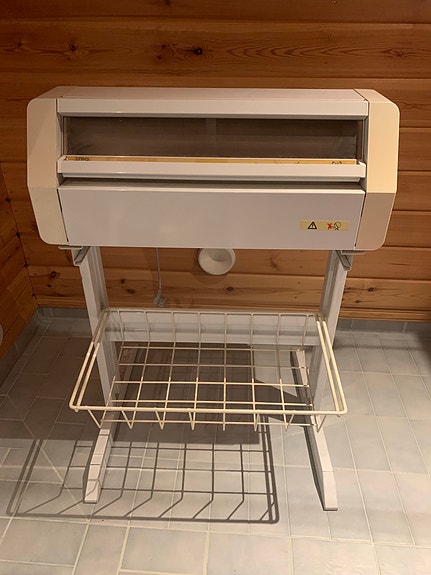 UPO M730 mankeli jaloilla