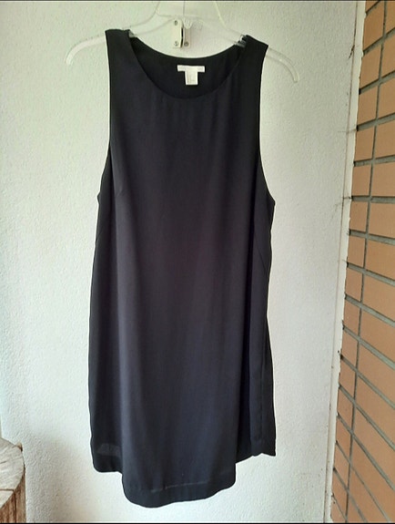 Käyttämätön yksinkertainen mekko. Koko38