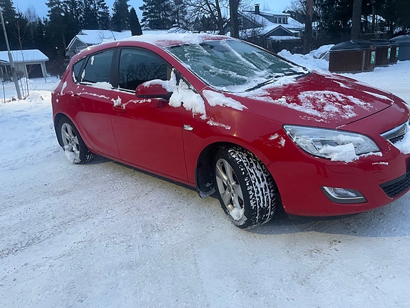 Opel astra j 1.7cdti -2011 varaosia