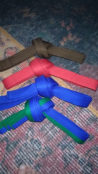 Taekwondo vyö / vöitä.