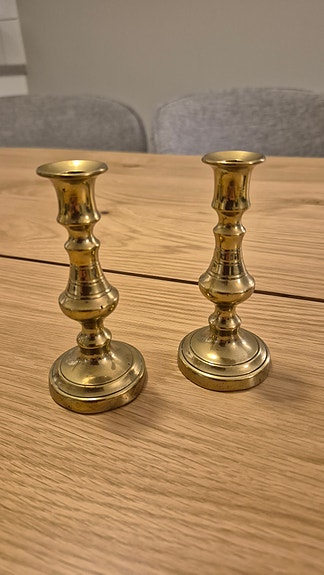 Messinkiset kynttilänjalat