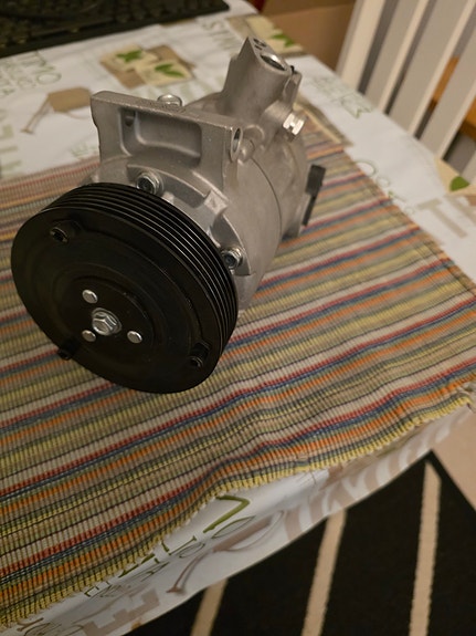 Ilmastoinnin kompressori VAG
