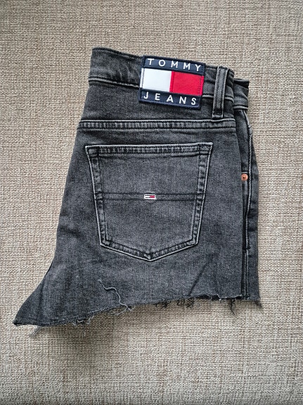 Tommy Jeans shortsit, uudet