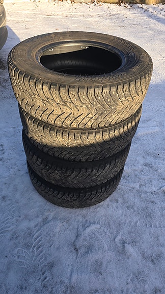 215/70R16 talvirenkaat