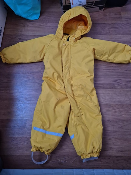Reima haalari koko 86 keltainen