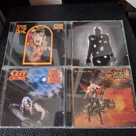 Ozzy Osbourne CD levyjä