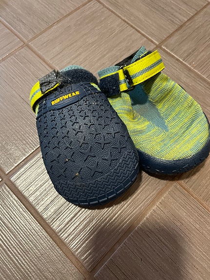 Ruffwear koiran tossut 2 kpl ja sukat