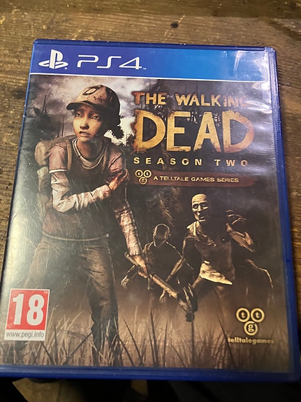 PlayStation 4 The Walking Dead Season Two peli