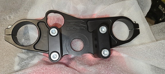 GSXR K7-K8 Yläkolmio