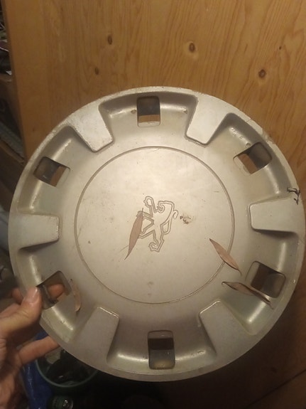Peugeot pölykapseli 405 -88--