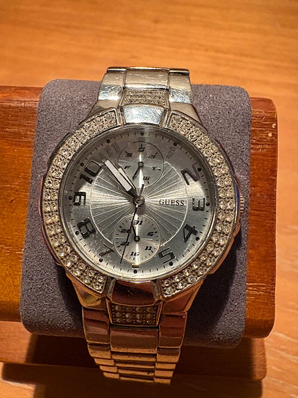 Guess Steel W1638L1 naisten kello – kristallikehys – 50M