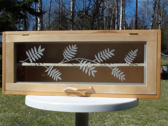 Product image 1 of 2