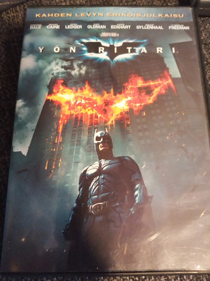 Batman Yön ritari DVD-elokuva