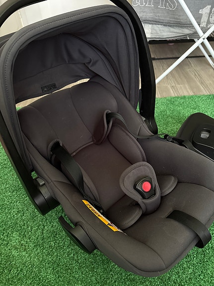 Britax römer turvakaukalo + telakka (isofix)