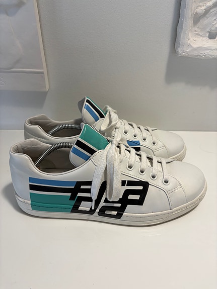 PRADA Avenue low