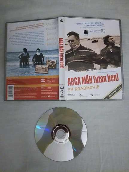 DVD-elokuvia (James Bond, Sherlock Holmes...)