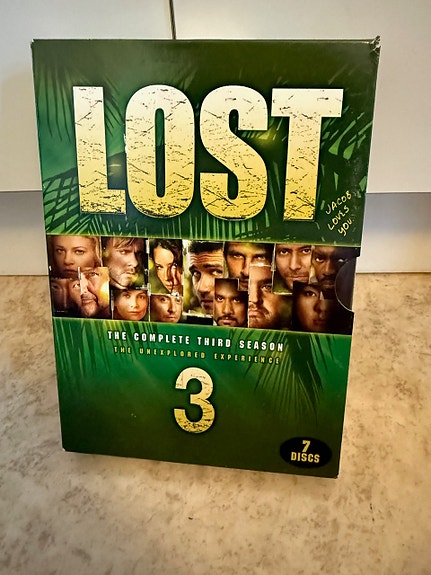 Lost kausi 3 DVD-boksi