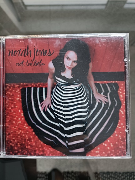 Norah Jones CD