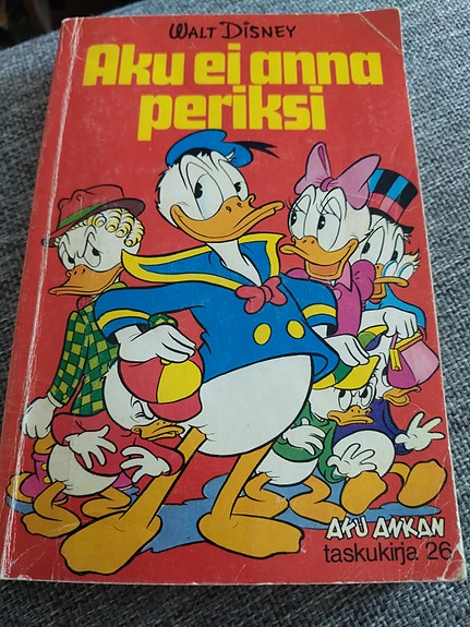 Aku Ankan taskukirja 26 - Aku ei anna periksi (1. painos) 1975