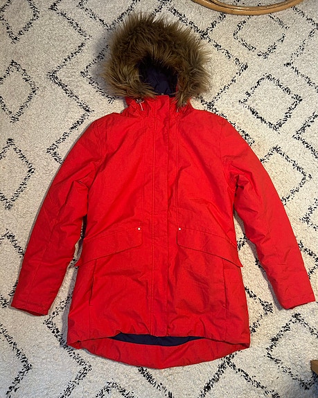 Helly Hansen punainen talvi parka koko M