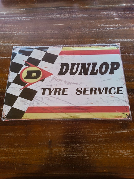 Dunlop renkaat peltikyltti