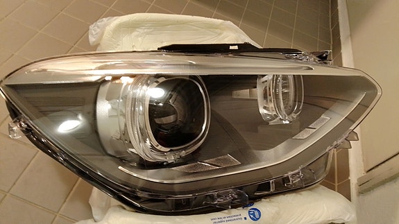 BMW 1-sarja F20 TYC xenon umpiot