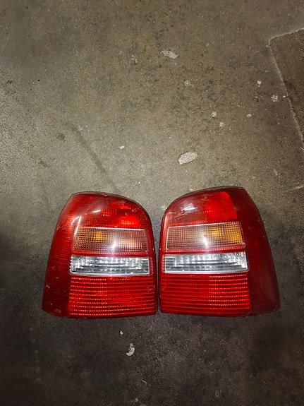 Audi A4 B5 Avant takavalot