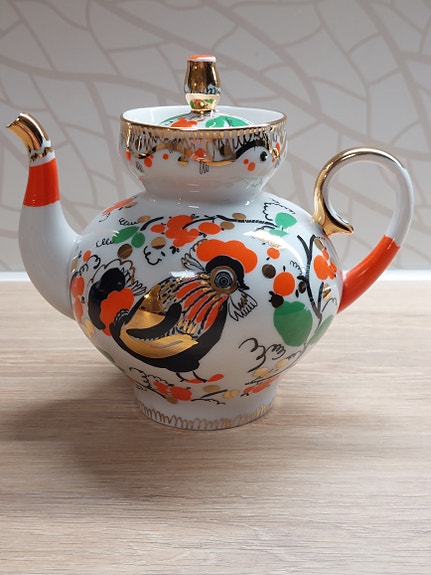 Lomonosov teekannu 'Kukko'