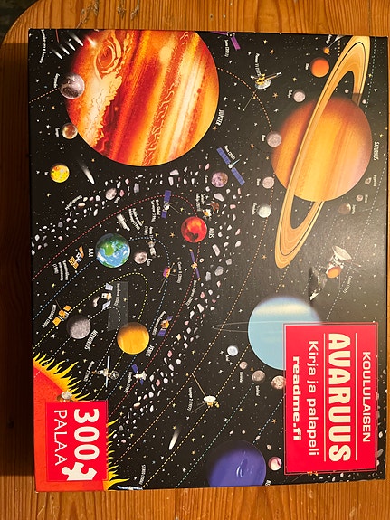 Avaruus kirja ja palapeli 300 palaa