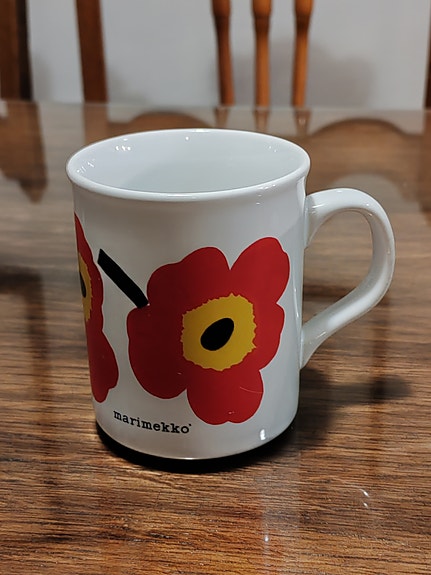 Marimekko punainen Unikko-muki (vanha tuotanto)