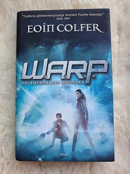 Eoin Colfer WARP Salamurhaajan oppipoika kirja