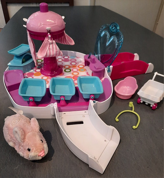 Zhu zhu pets hoitola ja hamsterit + koira