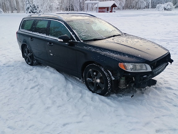 Volvo V70 mk3 AWD osina