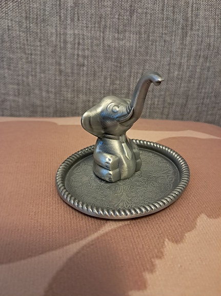 Koru / sormus teline norsu