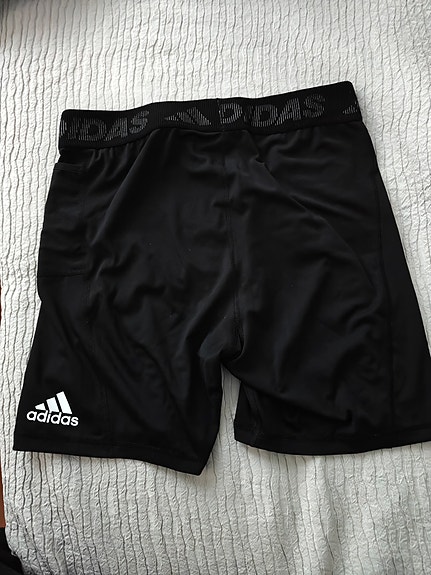 Adidas pyöräilyhousut