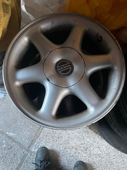 15” Volvon alkuperäiset alumiinivanteet, jako 5x108, kr. 65,1